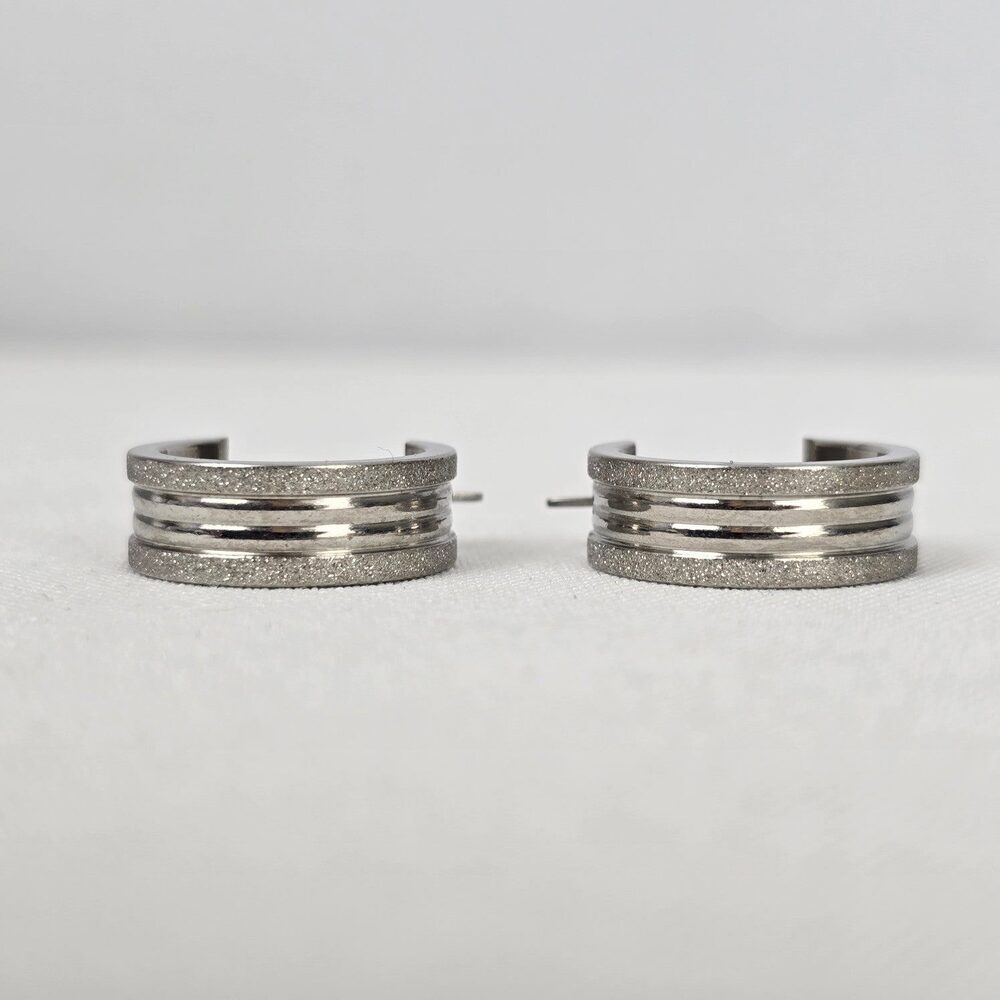 Steeltime Stainless Steel Silver Hoop Earrings